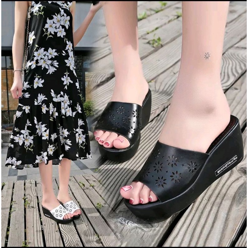 AR - Hdr 03 Wedges laser  Sandal Bahan Sintetis