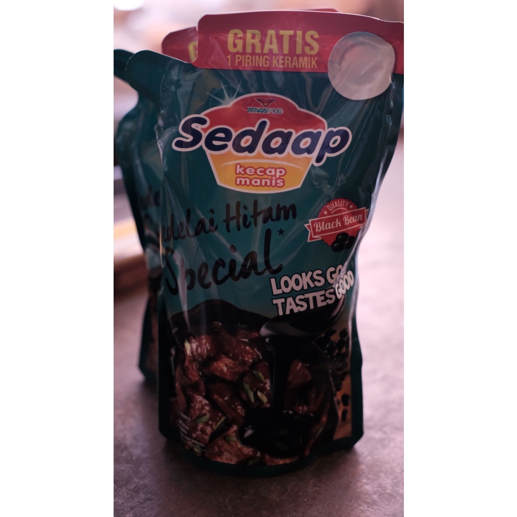 

KECAP MANIS SEDAAP KEDELAI HITAM SPECIAL 550 ML 550ML - SEDAAP KECAP MANIS SPESIAL