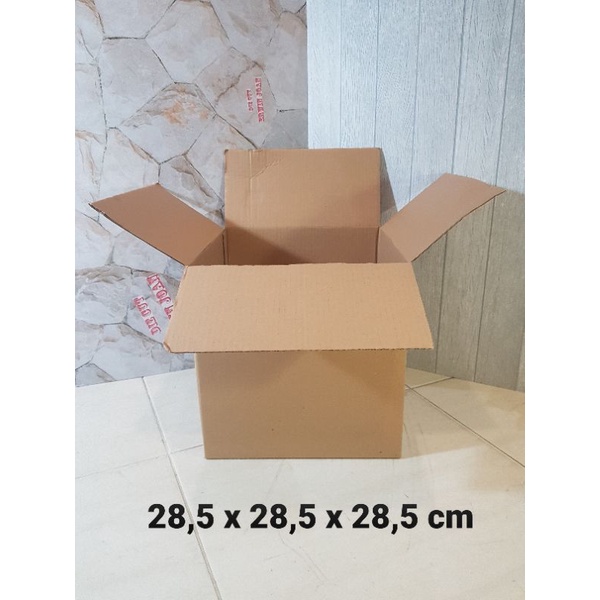 

Kardus / Box / uk. 28,5x28,5x28,5 cm / Karton packing polos baru ST