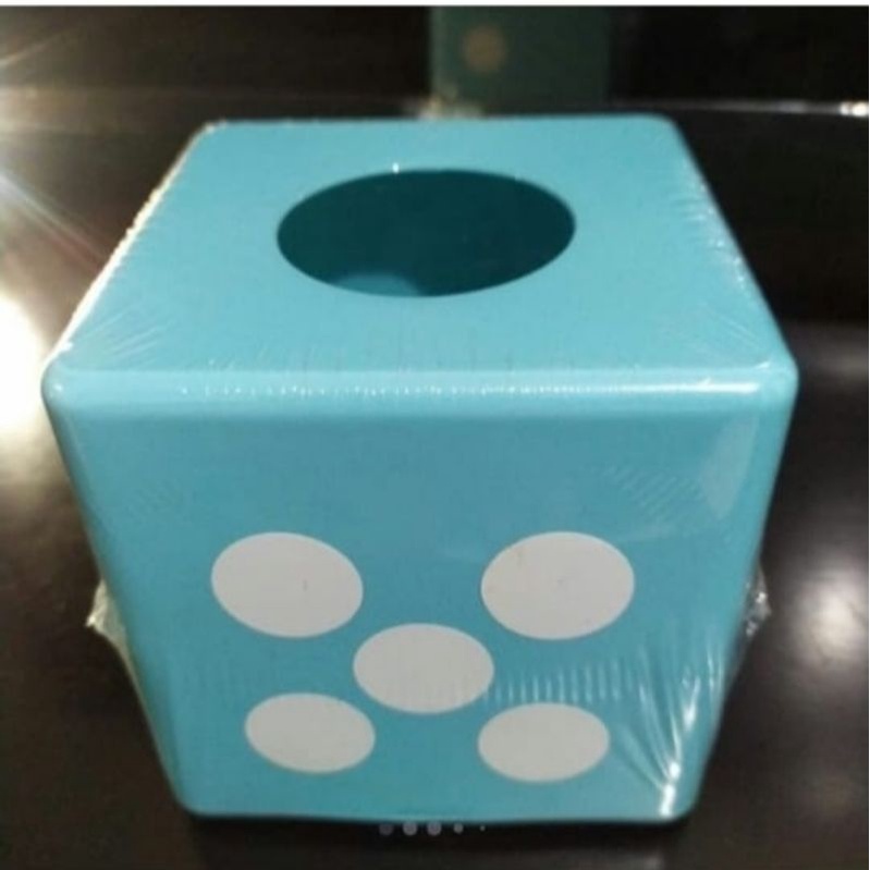 Kotak tisu dadu unik