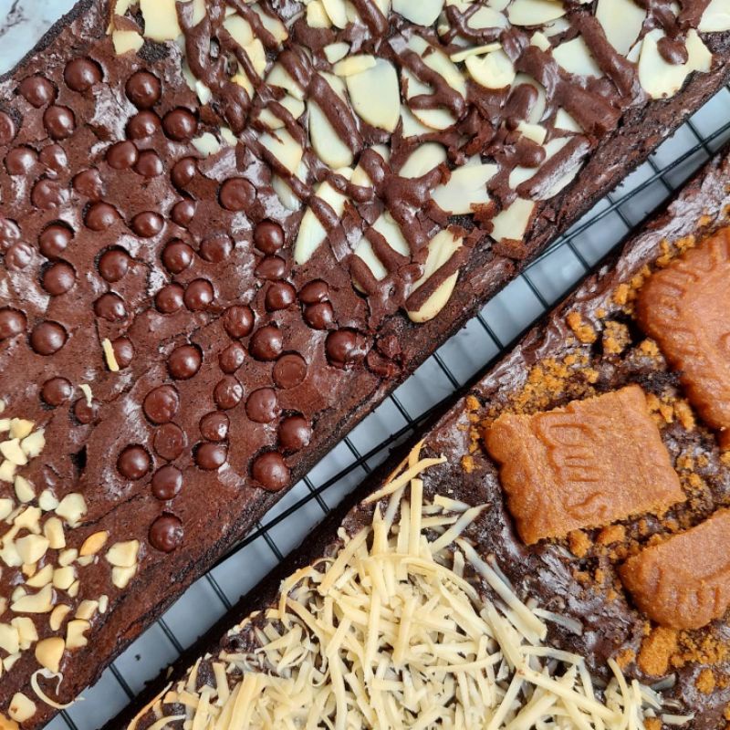 

Fudgy Brownies Shiny Crust