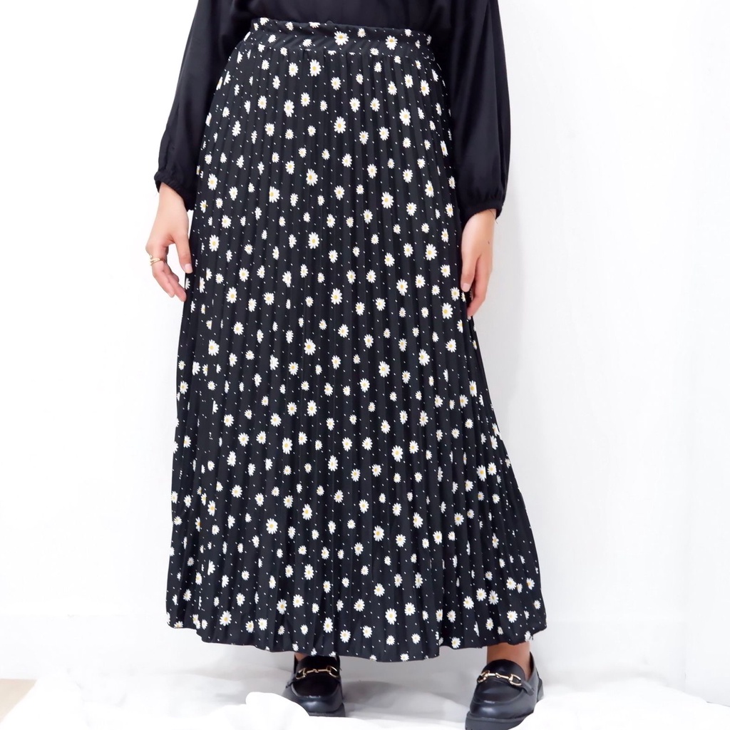 Ameera Rok Plisket Motif-5