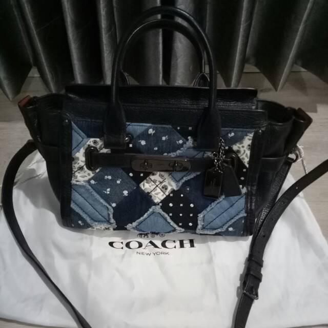 Preloved Coach Swagger 27 Denim