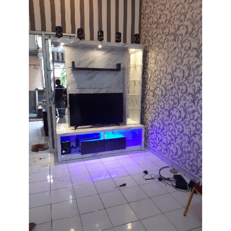 Partisi tv / Buffet Tv / Rak Pajangan Tv HPL