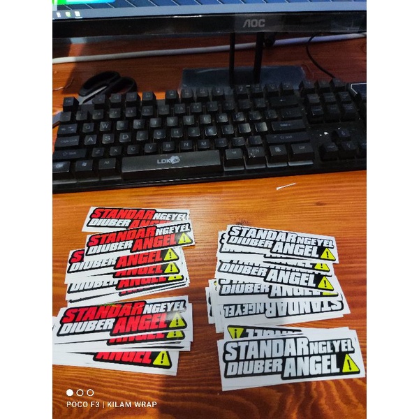 

standart ngeyel stiker print cut/potong sesuai pola