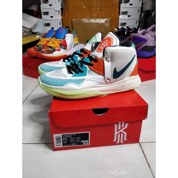 SEPATU BASKET NIKE KYRIE 8 HIGH CNY