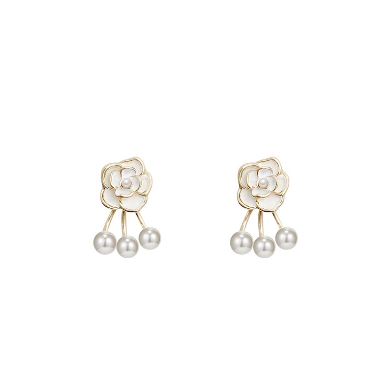 Anting Tusuk Desain Bunga Camellia Bahan 925 silver Aksen Mutiara