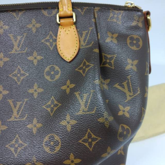 LV Turenne 2016 inv Plaza Indonesia