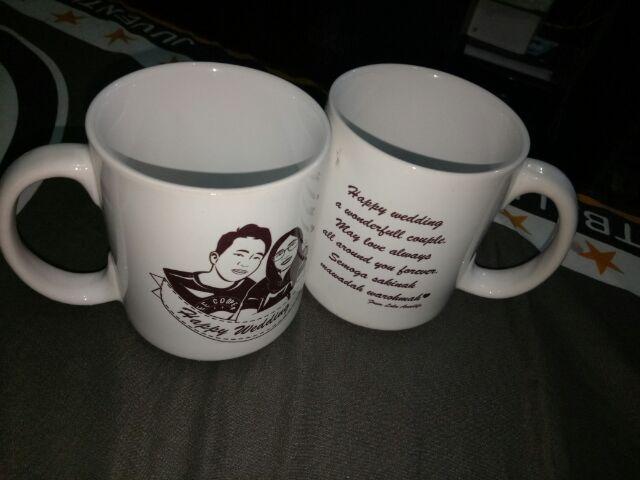 Mug Hadiah Kado Ultah Wisuda Wedding Ilustrasi Sketsa Wajah Murah