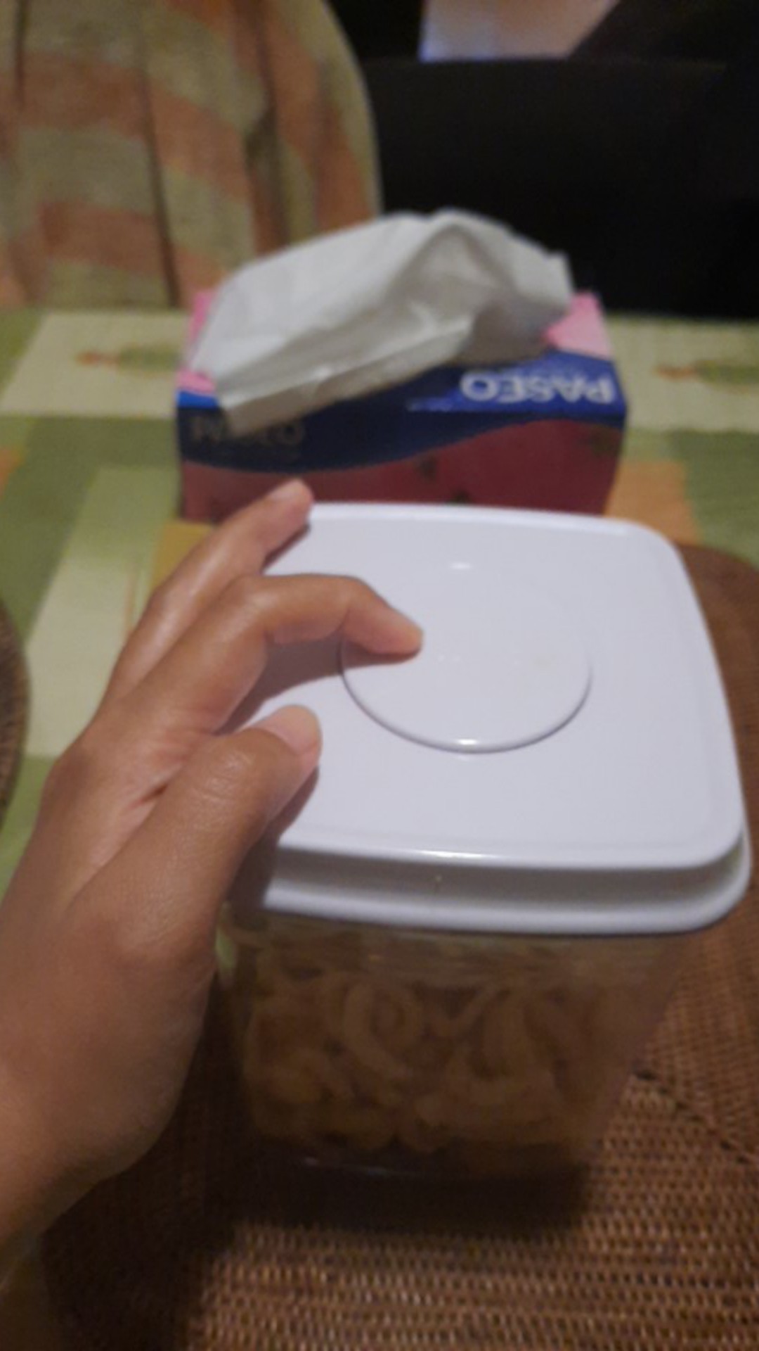 Toples Ankou Kedap Udara Air Dengan Scrapper Food Grade New Bpa Free Silicone Satu Tombol