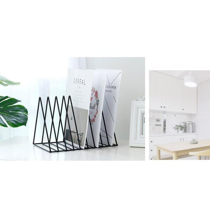 

Sekat / Pembatas Buku Minimalis - Triangle Book Shelf - Putih