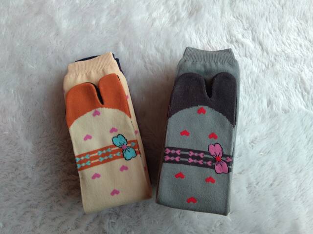 Kaos Kaki Jempol Wanita Muslimah Motif Polkalove Pita (Nylon Spandex, Tapak Hitam, Size L, Panjang)