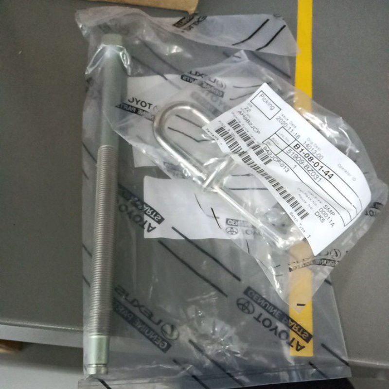 Baut Gantungan Ban serep Avanza, Calya