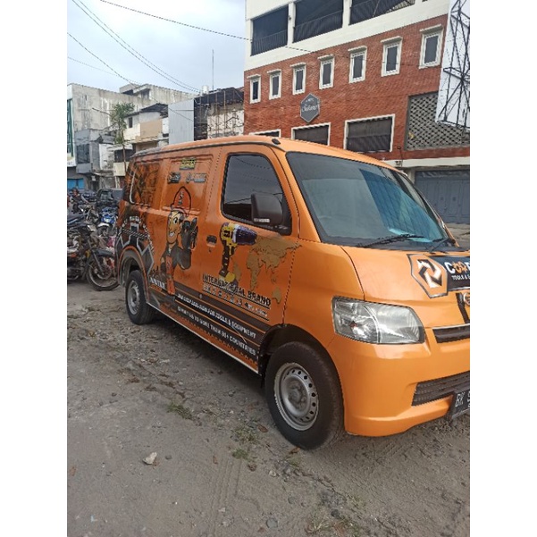 StikerBrandingMobilGrandMaxFullBody