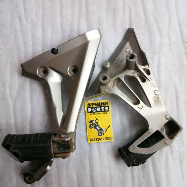 Foot step pijakan kaki belakang honda blade new original
