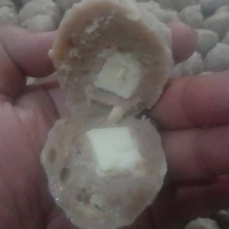 

bakso sapi isi mozzarella