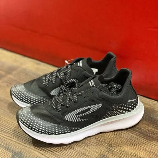 SEPATU RUNNING 910 HAZE