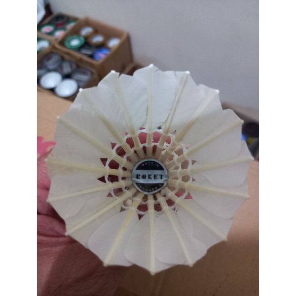 shuttlecock Roket Hitam