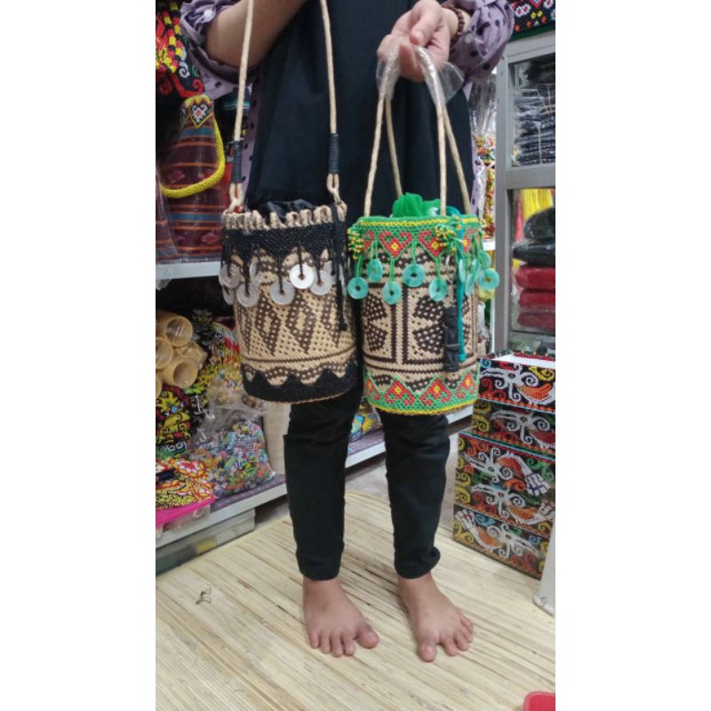 tas jinjing rotan bentuk botol