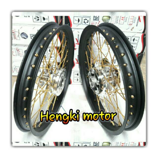 Velg vixion new lebar 185 &160×17 warna hitam
