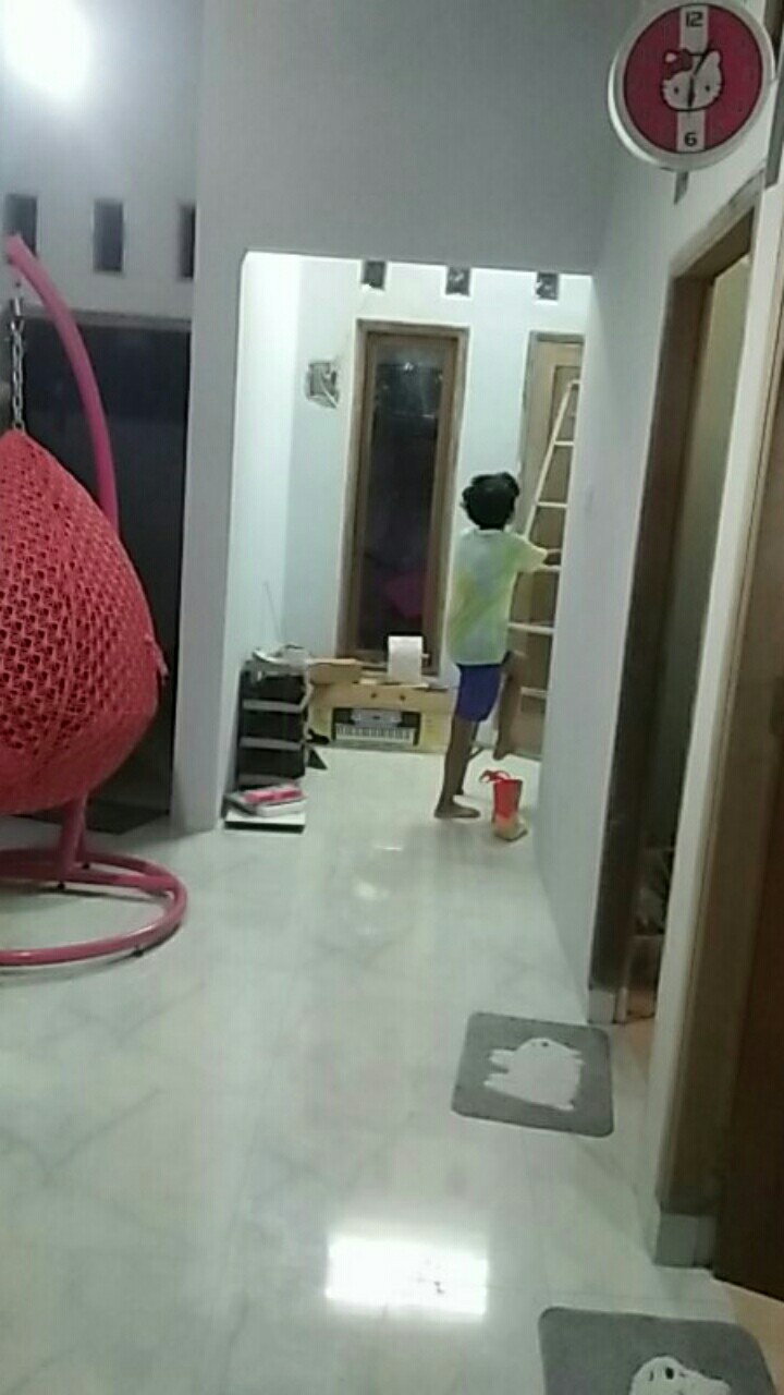 Jam Dinding 1 Set Karakter Doraemon