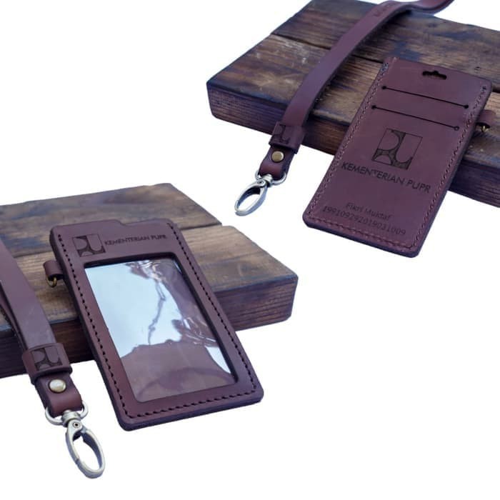 

Gantungan ID card holder name tag Kulit sapi asli | COSTUM NAMA & LOGO 01