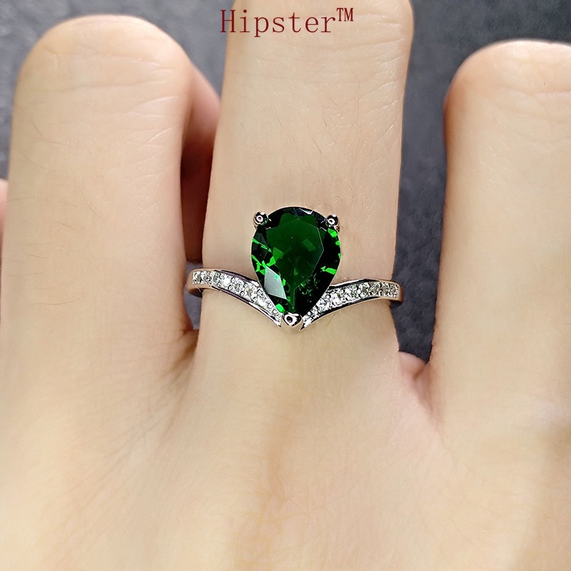 New Design Romantic Inlaid Drop-Shaped Emerald Couple Ring