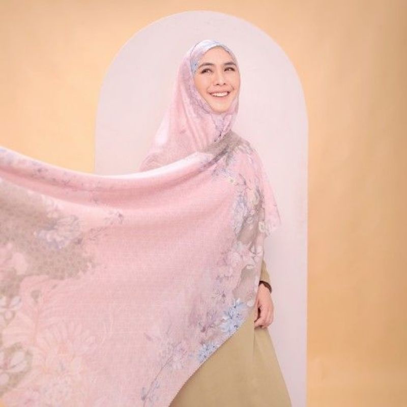 HIJAB KAYAS BY OKI SETIANA DEWI