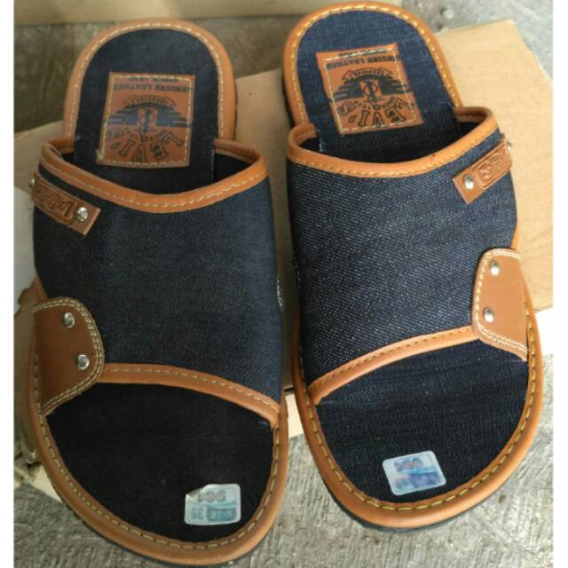 Sandal Selop Levis Murah Pria