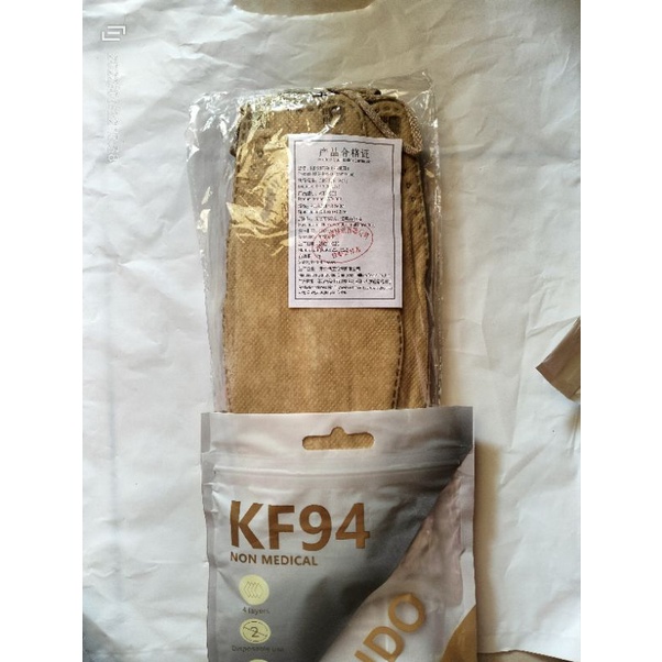 masker Korea kf94 warna gold isi 10