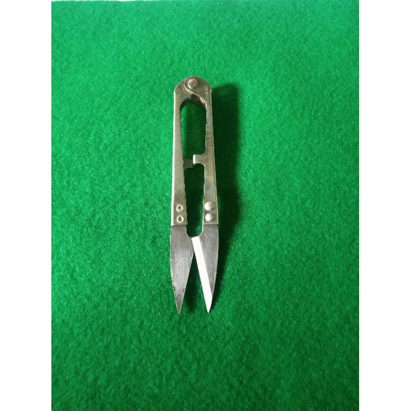 

Gunting Benang / Gunting Cekris