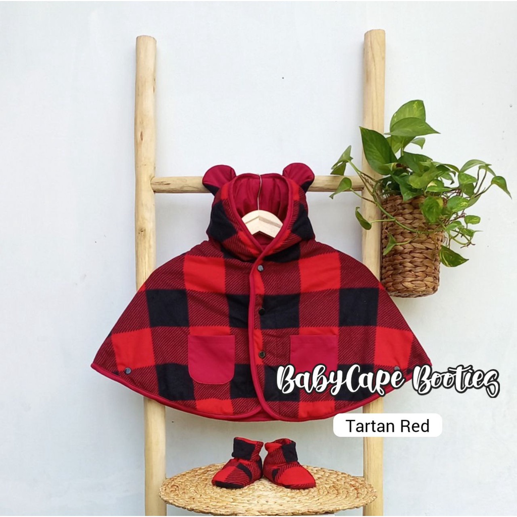 Paket kado Baby Cape Booties Babycape Cuddle Me Set Bayi Jaket Bayi Sepatu CuddleMe-Tartan Red