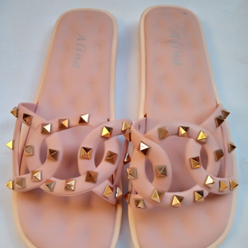 Sendal wanita  sendal selop wanita sandal karet Jelly shoes duri valentino