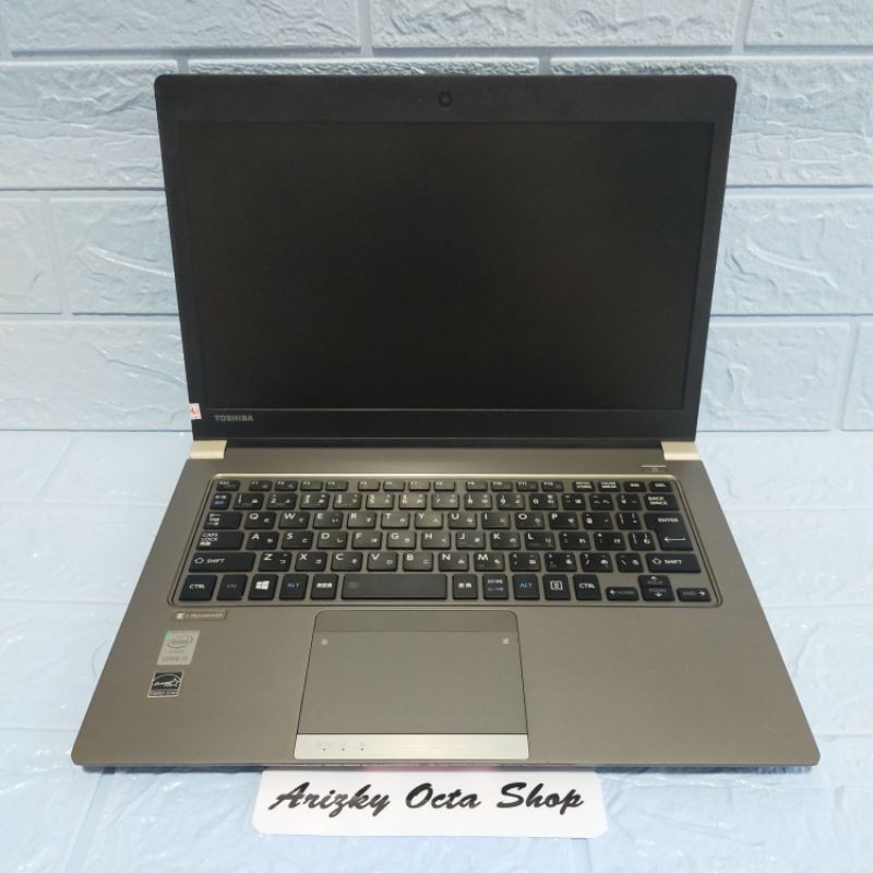 Laptop Toshiba Core i5 Gen 5 ram 8gb ssd 256gb slim ringan