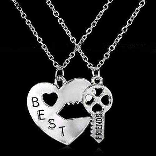 2 Pcs / Set Cinta Hati Kunci Surat BFF Best Friend Diukir Kalung Hadiah