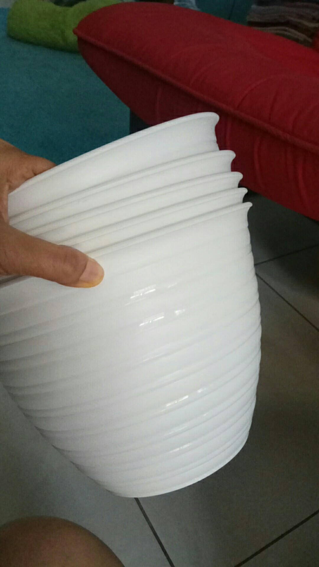 Pot Bunga Tanaman Motif Tawon Putih 24 Cm - Tawon Asli