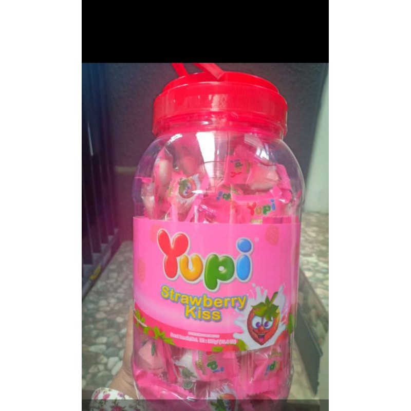 

yupi toples