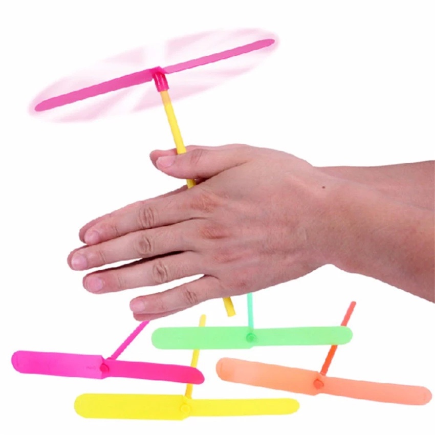 1pc Mainan Baling Baling Baling Baling Bambu LED Warna Acak Gaya Klasik Tradisional Nostalgia Untuk Anak