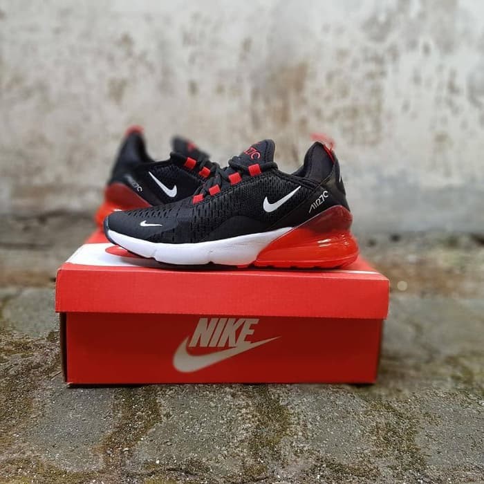 NIKE AIR max 270