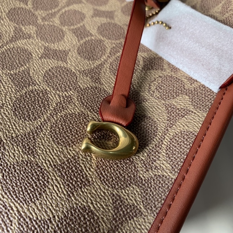 Coach Tyler Carryall In Signature Canvas(C2591)