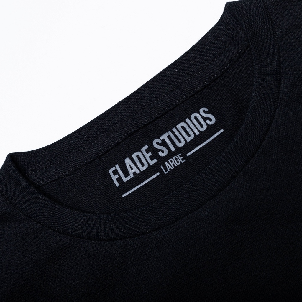 

ID FLADE STUDIOS - FLADE T-SHIRT - COMPLET BLACK - KAOS HITAM