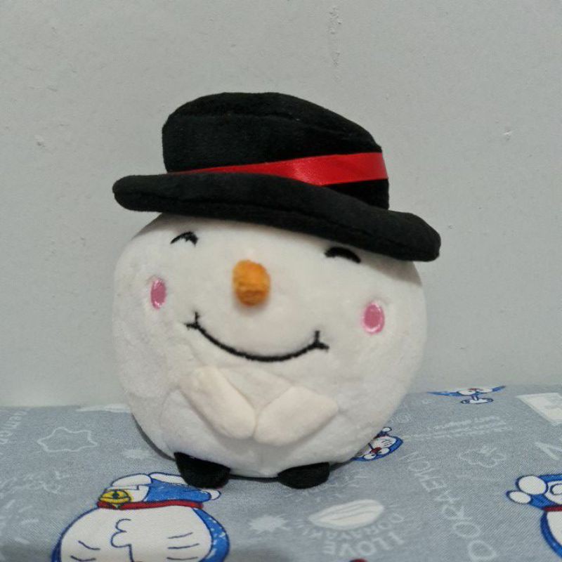 Boneka Manusia Salju Bulat