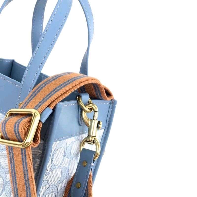 Coach Field Tote 22 In Signature Jacquard (C3865)