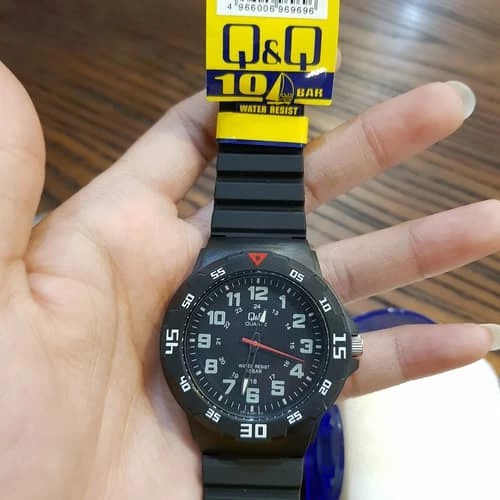 QQ Original Jam Tangan Pria - VR18J - Straps Karet - Hitam