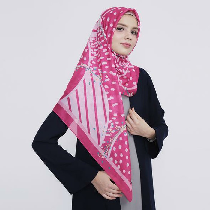 Hijab Kerudung Segi Empat LILY Scarf ZOYA Original