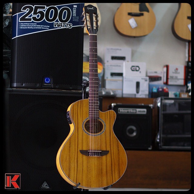 Gitar Grande Nylon Classic Elektrik GIC-40KEQ GIC40KEQ