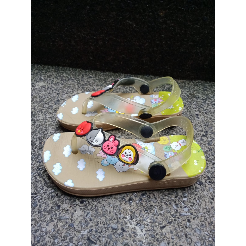 sandal japit anak perempuan karakter sumsum UK 20-25