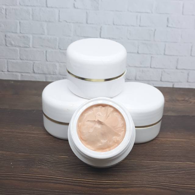 BB Cream GLOWING