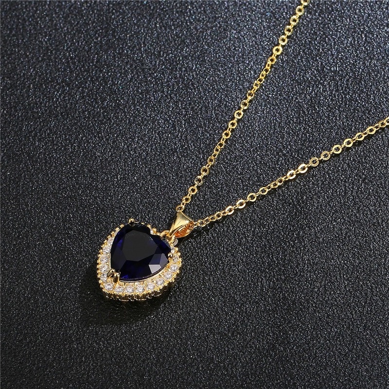 [Ready Stock]Fashion Gold-Plated Inlaid Sapphire Pendant Necklace