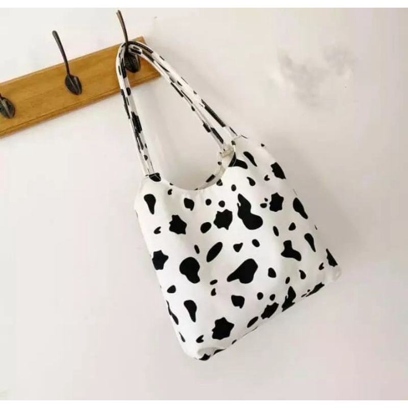 tfour.shop - tas bahu motif sapi / totebag moti sapi terbaru